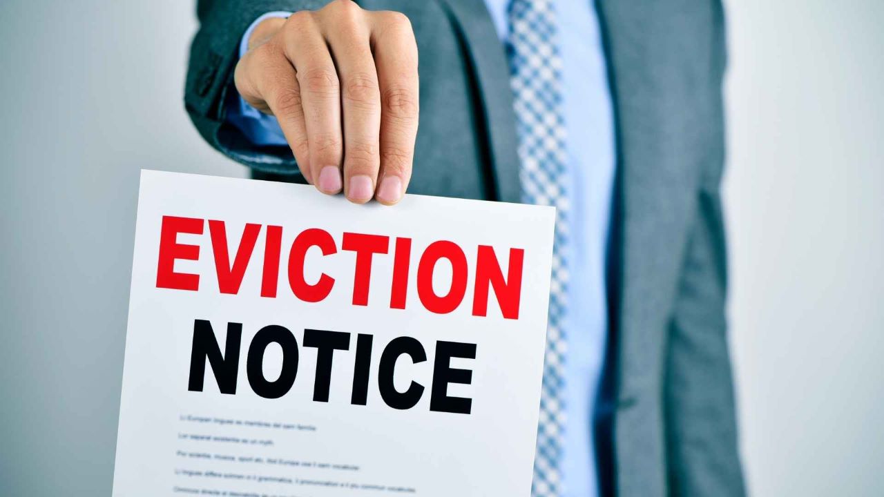 Abrams-Realty-eviction-notice